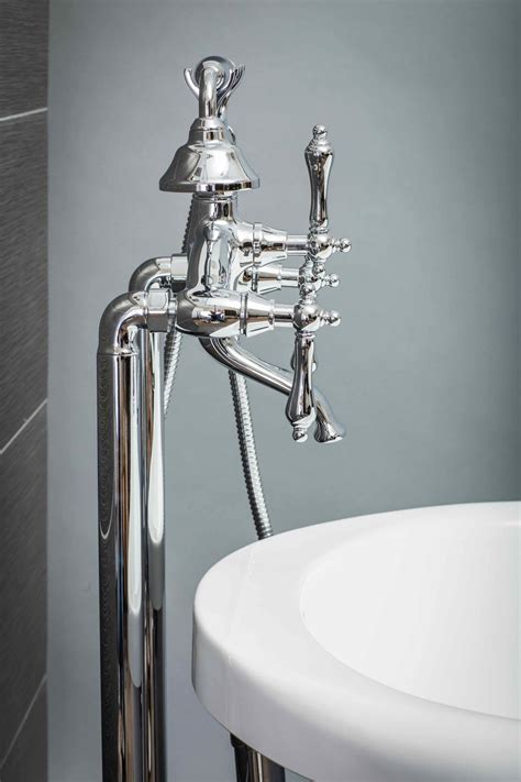 What Are the Most Stylish Floor Mounted Bathtub Faucet Options?