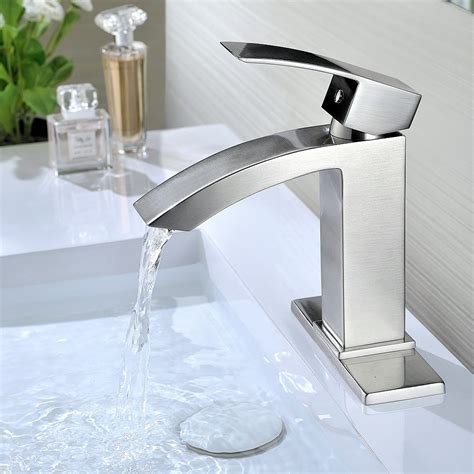 What Are the Most Stylish Single Handle Bathtub Faucet Options?