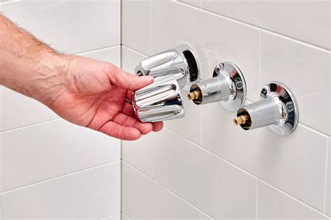 When Is It Time to Upgrade to Changing Bathtub Faucet Handles?